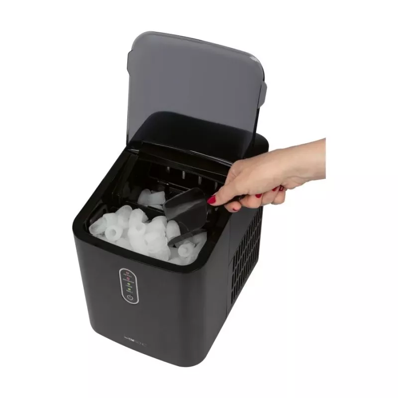 Clatronic EWB 3798 jääkuubikumasin, 1,1 l, must