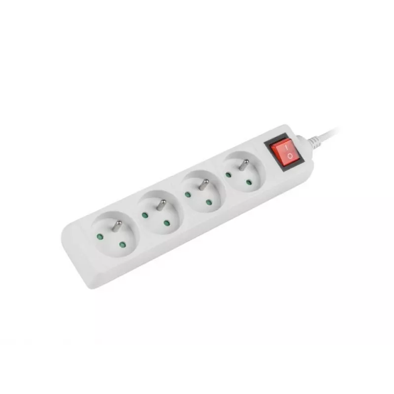 Pikendusjuhe Lanberg PS1-04E-0150-W 1,5 m 4 vahelduvvoolu pistikupesa siseruumidesse valge