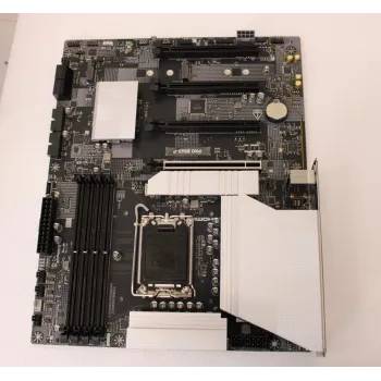 Emaplaat MSI PRO B860-PSO — kasutatud, renoveeritud, sisseehitatud aku, ilma tarvikuteta, tagapaneel kaasas