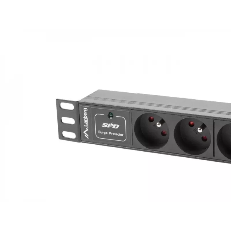 Toitejaotusseade LANBERG PDU-03E-0200-BK — 1U, 3x tüüp E pistikupesa, 220–250 V, 16 A, 2 m kaabel, must