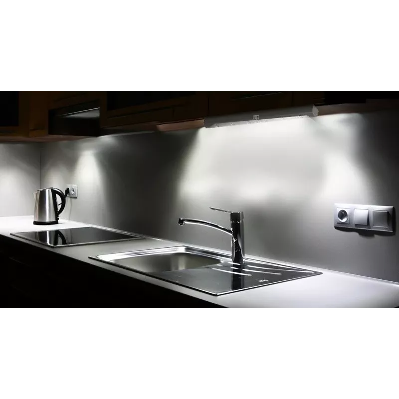 Maclean MCE123 LED-alamkapi valgusti liikumisanduriga