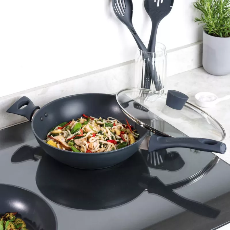 Wok-pann Salter BW12267EU7 28 cm mittenakkuva, induktsiooniga ühilduv