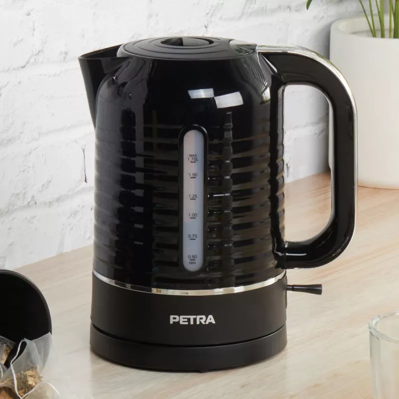 Elektriline veekeetja Petra 1,7L 3KW must