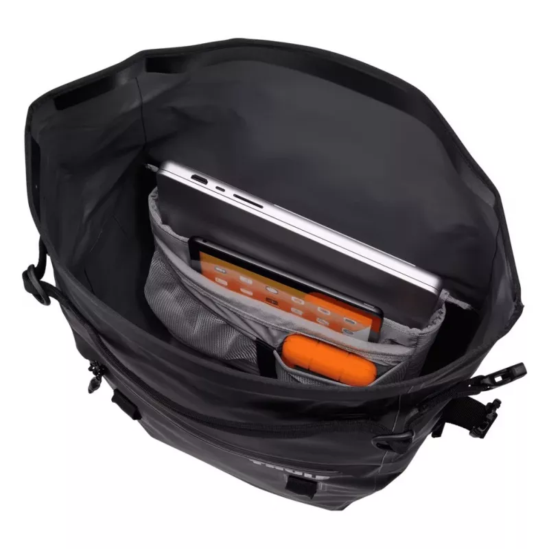 Thule 5406 Shield kommuteeriv sadulakott 22L must