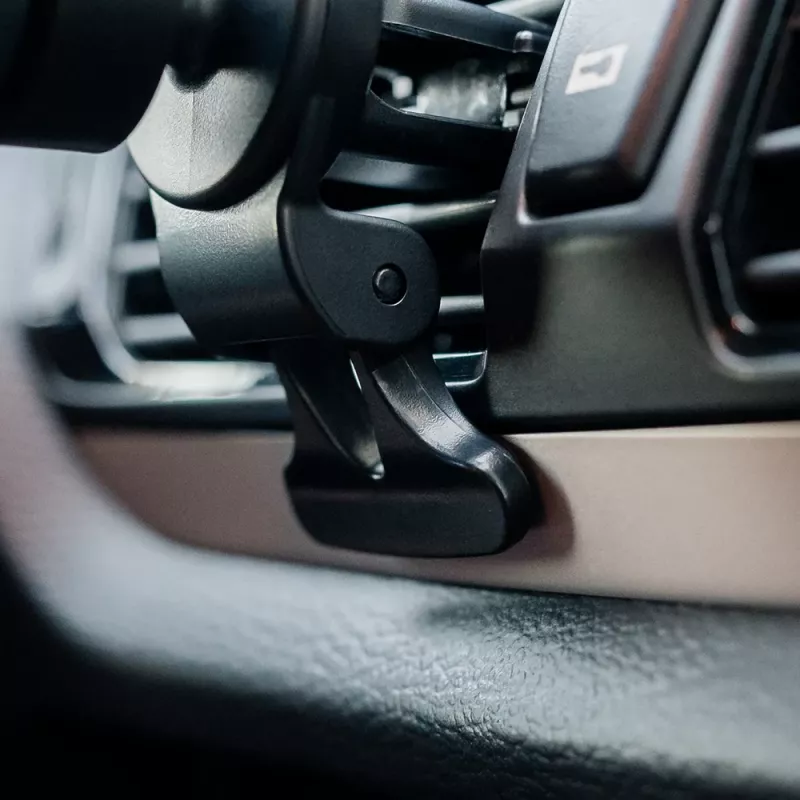 Juhtmeta autolaadija Tellur TLL151431 MagSafega ühilduv 15 W must nutitelefonidele