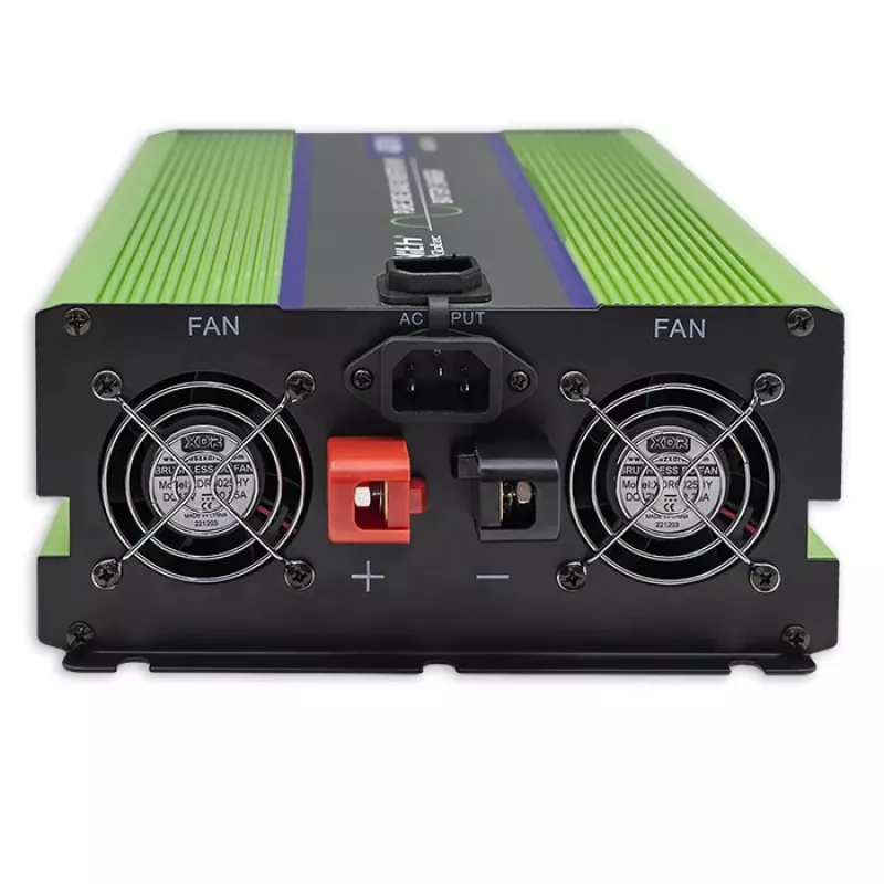 Autoinverter Qoltec Monolith 6000 W roheline 12 V