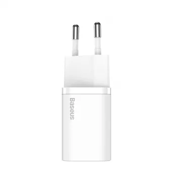 Laadija Baseus CCSP020102 mobiilseadmele universaalne valge vahelduvvoolu siseruumidesse