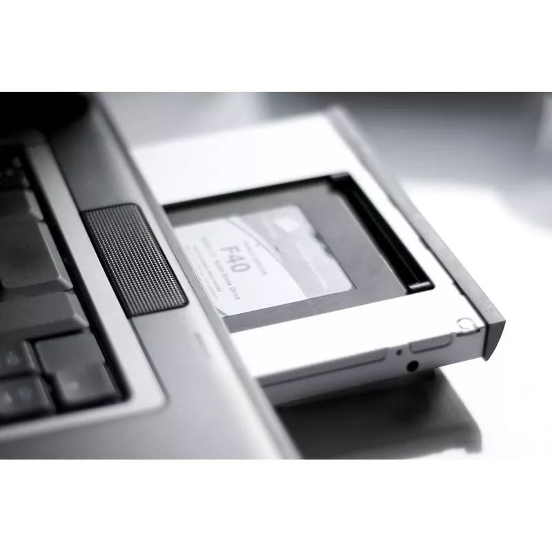 Paigaldusraam SSD / HDD CD / DVD / Blu-ray SATA to SATA III 12.7mm