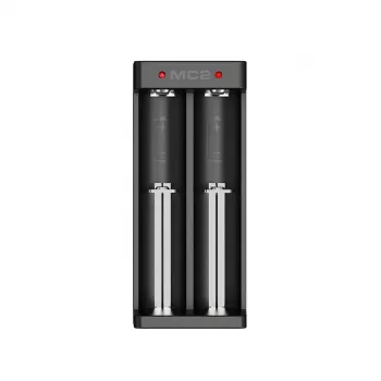 XTAR kahepesaline Li-ioon akulaadija 18650 elementidele, USB-C sisend, 2 pesa, must, LED-indikaatorid