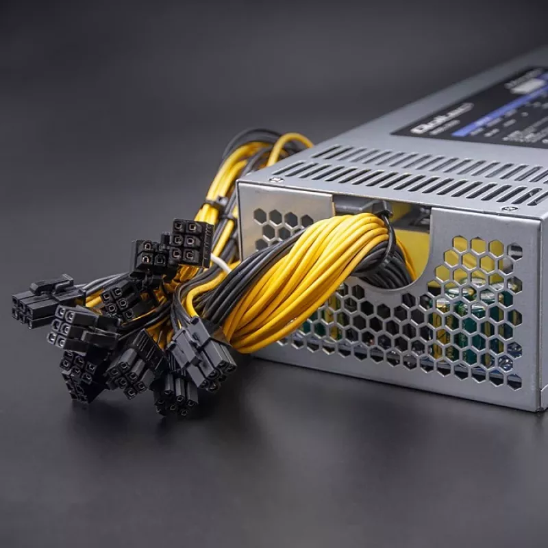 Qoltec 50350 toiteplokk 1850W PCI-E | 80 Plus Platinum | Gaming Miner