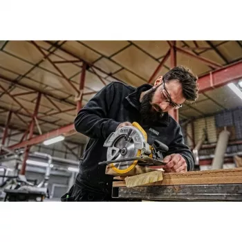 DeWALT DWE560 kaasaskantav ketassaag 18,4 cm 5500 p/min 1350 W