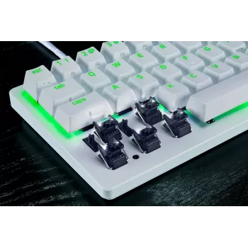 Razer RZ03-04990100-R3M1 klaviatuur Mängimine USB QWERTY UK International valge