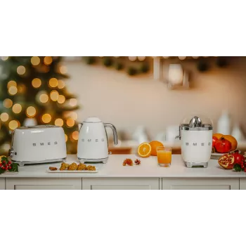 Smeg KLF03WHEU Elektriline veekeetja KLF03WHEU-kroom, Kroom