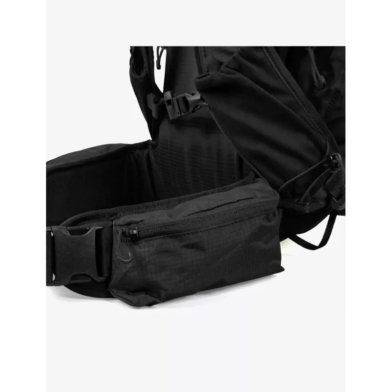 BERGHAUS Remote Hike 23 L matkaseljakott Must