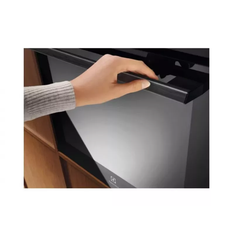 Sisseehitatud ahi Electrolux LOD8P39Z — 72 L, pürolüütiline isepuhastus, TFT-ekraan, must