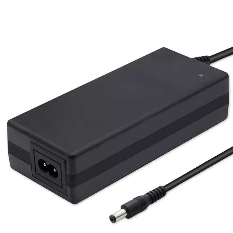Qoltec 50760 Laadija e-jalgratta akudele 36V | 42V | 2A | 5,5*2,1