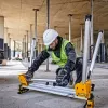 Mitre Saw Stand DeWalt DE7033 — alumiiniumist kokkupandav alus, 4 jalga, pikendatav kuni 2,5 m, kandevõime 227 kg, 16 kg