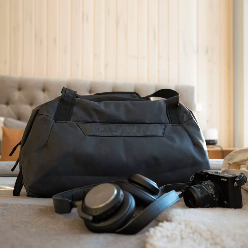 Thule | TAWD-135 Aion | Duffelkott 35L | Kott | Must | Õlarihm