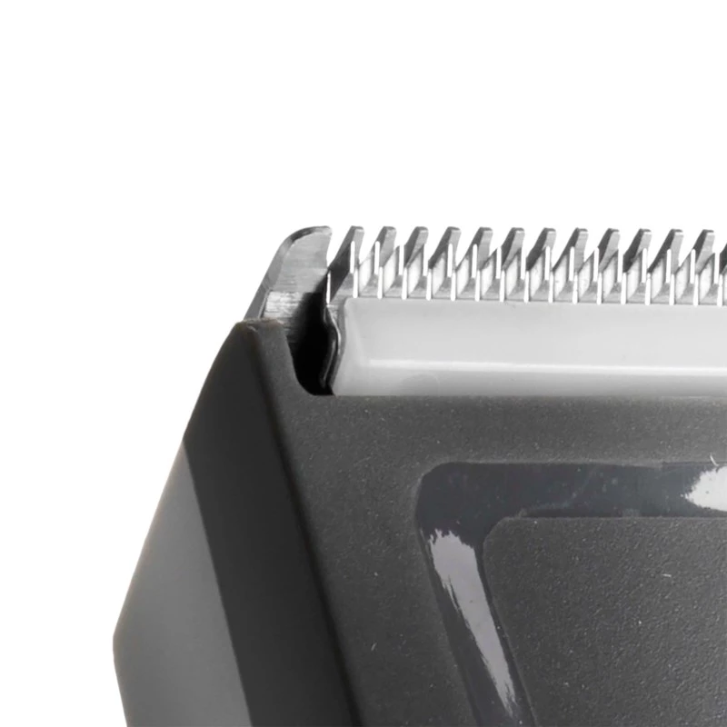 Juukselõikur BABYLISS E786E, juhtmevaba laetav, 13 pikkuseastet, 0,5–24 mm, roostevabast terasest tera, must