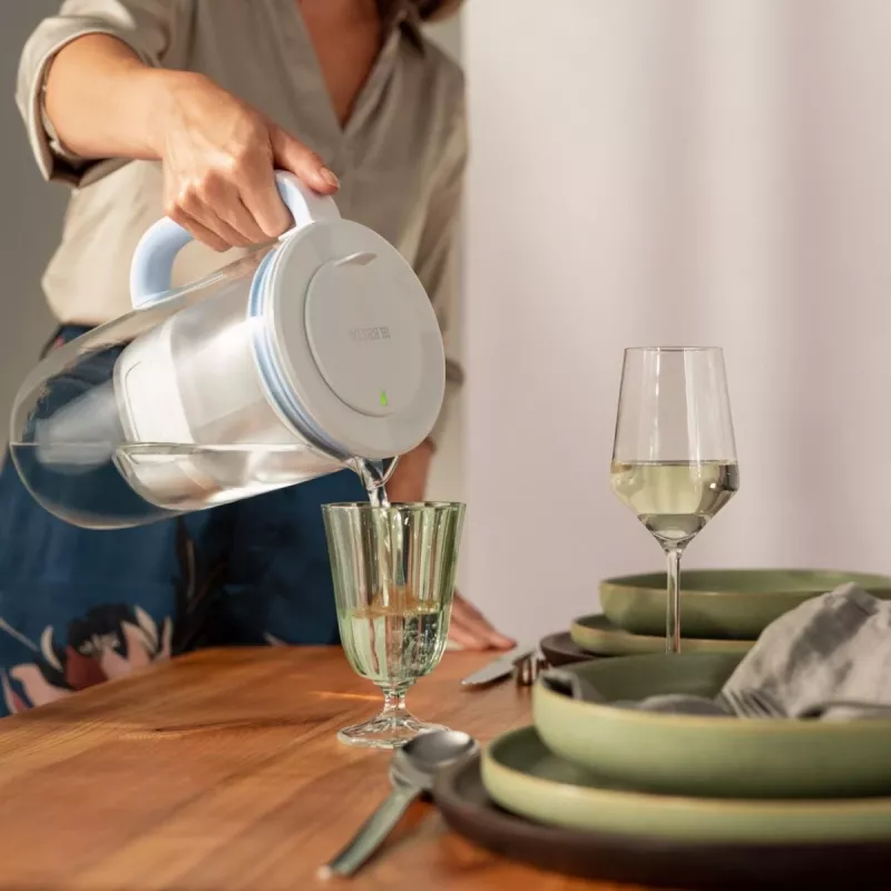 Veefiltri kann BRITA Glas Kanne ONE koos 2 x MAXTRA+ PRO padruniga (mudel 126032)