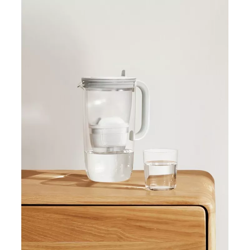 Veefiltrikann BRITA Glass+1 Maxtra Pro hall, 2,4 L kogumaht / 1,5 L filtreeritud, Maxtra Pro PP filter