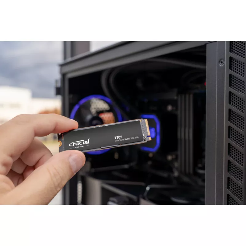 SSD ketas Crucial 2TB M.2 PCI Express 5.0 NVMe CT2000T705SSD3