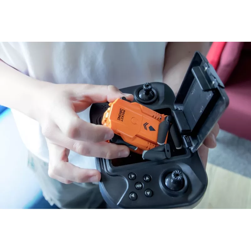 RC kvadrokopter REVELL Pocket Drone 23810 — 2,4 GHz, 4-kanaliline kaugjuhtimispult