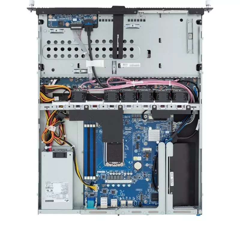 Rack server GIGABYTE R123-X00-AA01 1U — ühepesaline Intel Xeon Scalable platvorm, LGA 1700, DDR5, 4 DIMM, 2,5-tollised sahtlid x4, 400 W toiteplokk (80 PLUS Gold)