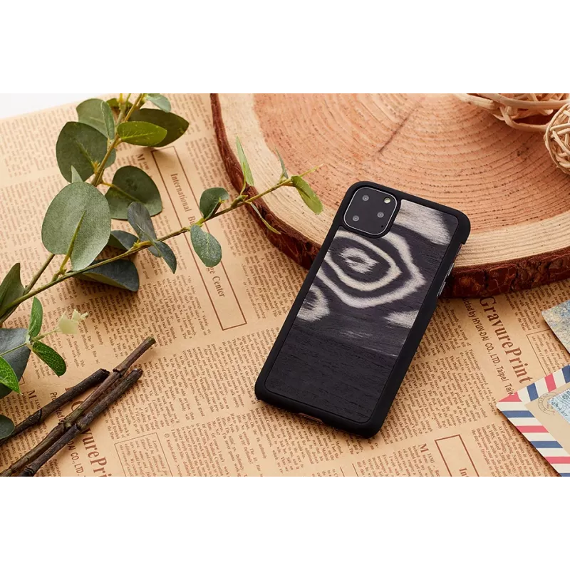 Nutitelefoni ümbris man and wood iPhone 11 Pro jaoks — leopardimustriga must kaitseümbris