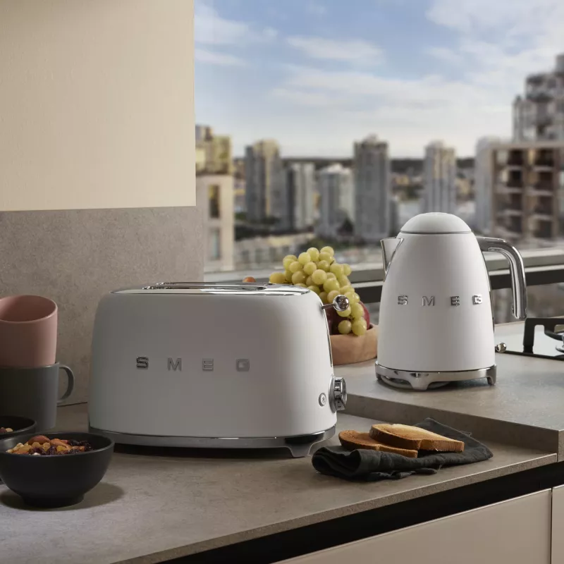 Smeg Kettle 50style Matte Valge Klf03whmeu