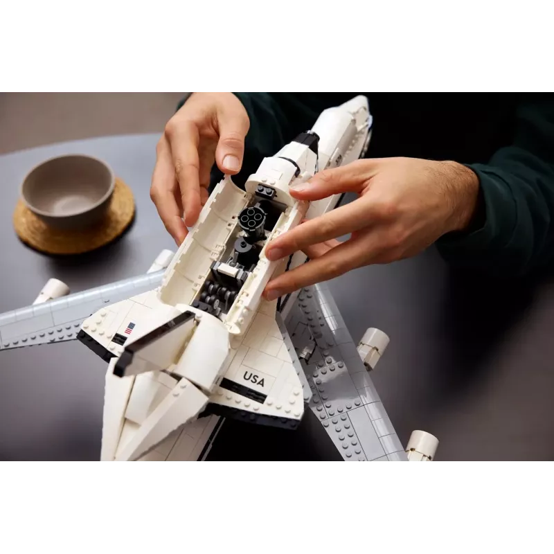 LEGO Icons süstiklennuk 10360 ehituskomplekt — 2417 detaili, 270 × 535 × 630 mm eksponeerimismudel