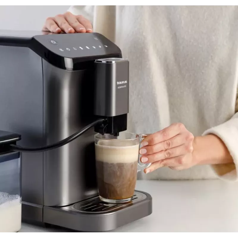 Espressomasin Taurus Accento Latte täisautomaatne, sisseehitatud veski, 1,5 L veepaak, kohviubade sisestus