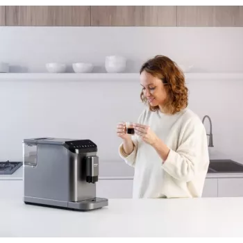 Espressomasin Taurus Accento Latte täisautomaatne, sisseehitatud veski, 1,5 L veepaak, kohviubade sisestus