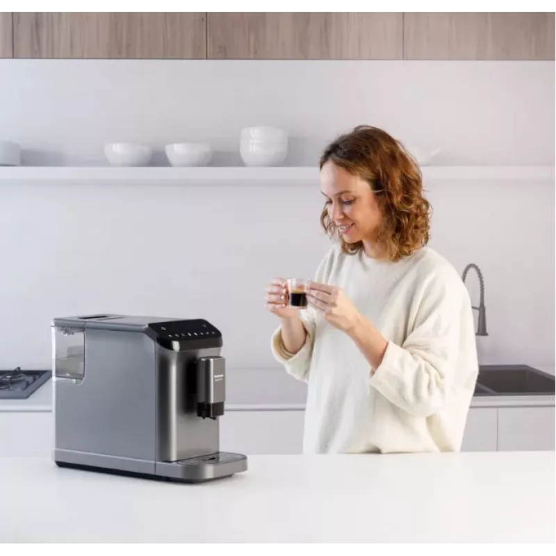 Espressomasin Taurus Accento Latte täisautomaatne, sisseehitatud veski, 1,5 L veepaak, kohviubade sisestus