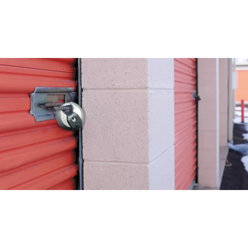 Discus tabalukk MASTER LOCK 70 mm Excell roostevaba teras, varjestatud sang, erinevate võtmetega