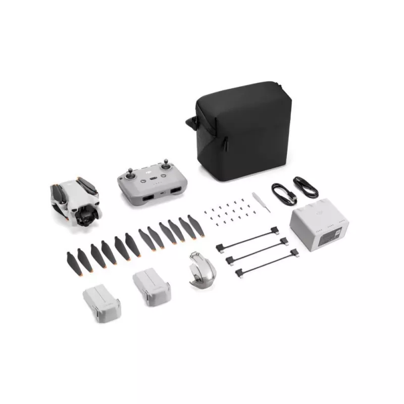 Kvadrokopter DJI Mini 3 Fly More Combo — 4 rootoriga droon, 12 MP 4K kaamera, 10 000 m ulatus, 10,55 m/s maksimaalne kiirus, 2453 mAh aku, 0,248 kg, hall