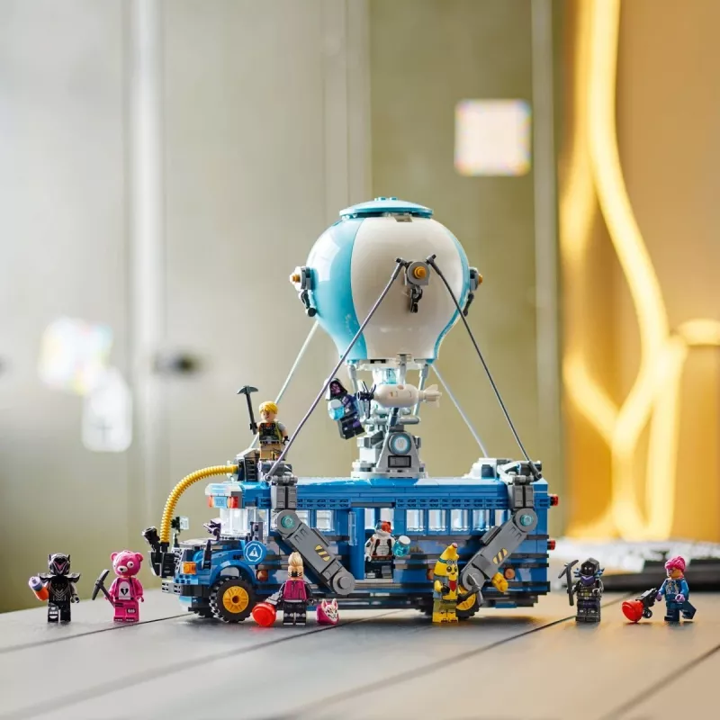 Ehituskomplekt LEGO Battle Bus 77073