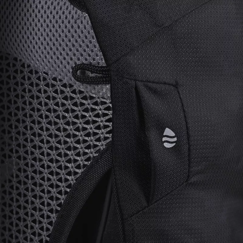 Deuter AC Lite 16 matkakott, 16 L, must