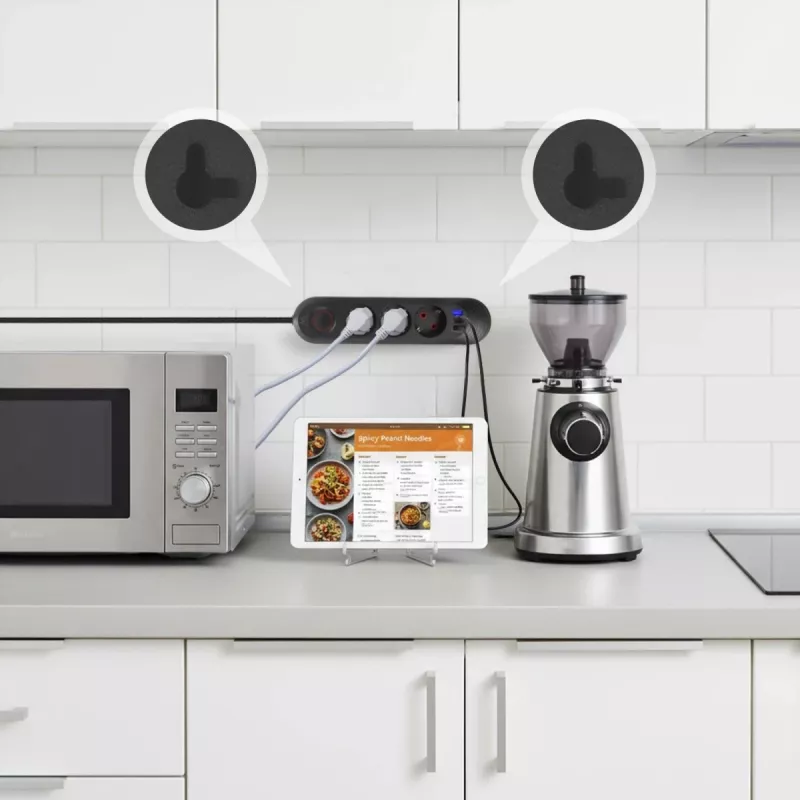 Pikendusjuhe MACLEAN MCE394 B — 3 pistikupesa + 3×USB A, 110–240V, 2,1A USB, 2500W, 1,5 m kaabel, must
