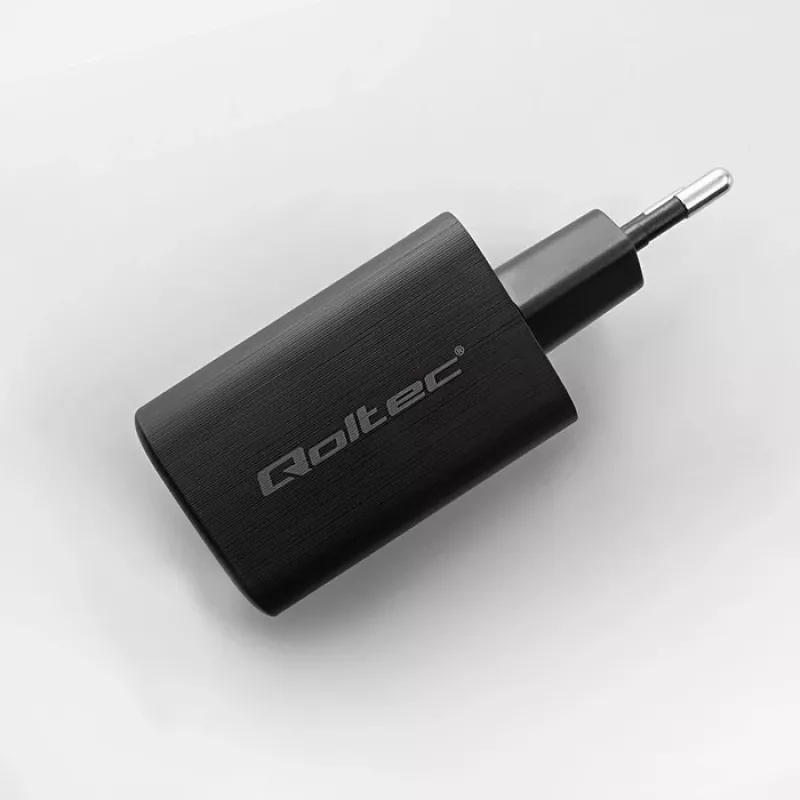 Qoltec 50766 mobiilseadme laadija sülearvutile, kaasaskantavale mängukonsoolile, powerbankile, nutitelefonile, nutikellale, tahvelarvutile, must, vahelduvvoolu kiirlaadimine, siseruumides