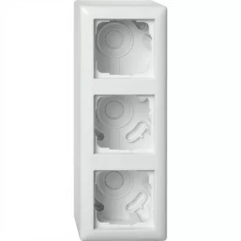 gira 106303 AP korpus 3-kohaline koos raamiga Standard 55, pealispindne, puhasvalge