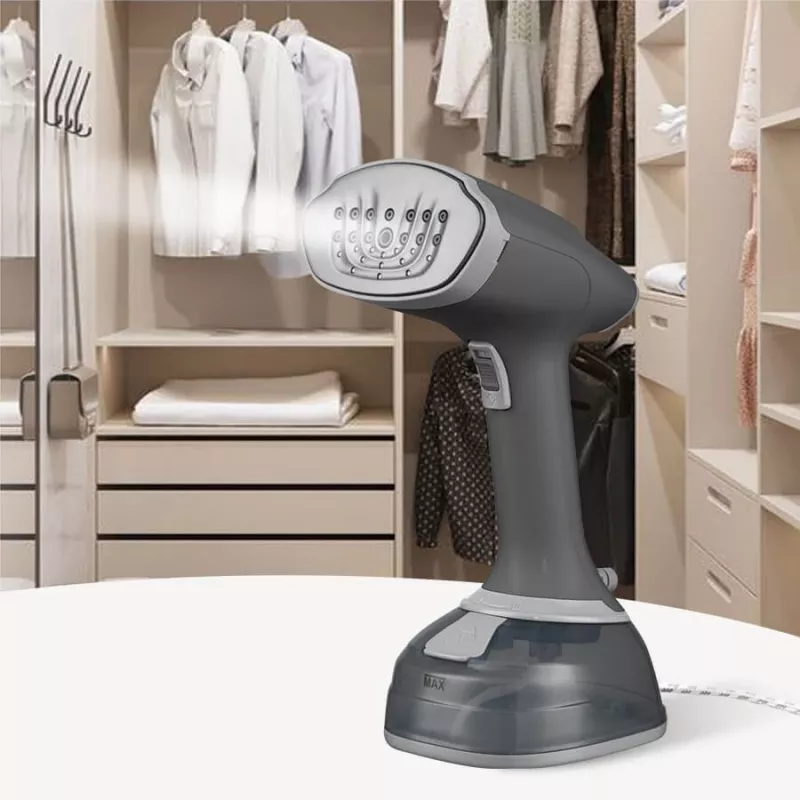 Auruti Maestro MR-358 1600W, käes hoitav riideauruti vertikaalseks aurutamiseks