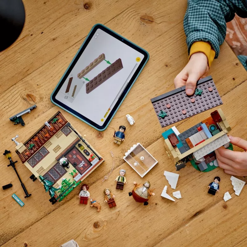 LEGO HARRY POTTER 76451 Privet Drive: Tädi Marge'i külastus