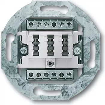 Busch-Jaeger 0242/04. Width: 70 mm, Sügavus: 24 mm, Kõrgus: 70 mm (2CKA000230A0389)