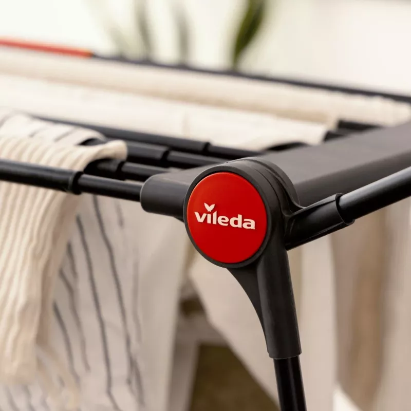 Pesukuivatusrest VILEDA Infinity Flex Ultimate Teleskoop — must, kaetud alumiinium, 30 m kuivatuspinda, kokkupandav, ratastega