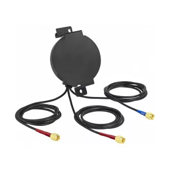 Antenn DeLOCK LTE MIMO GNSS 3 x SMA-pistik RG-174 3 m välistingimustesse must