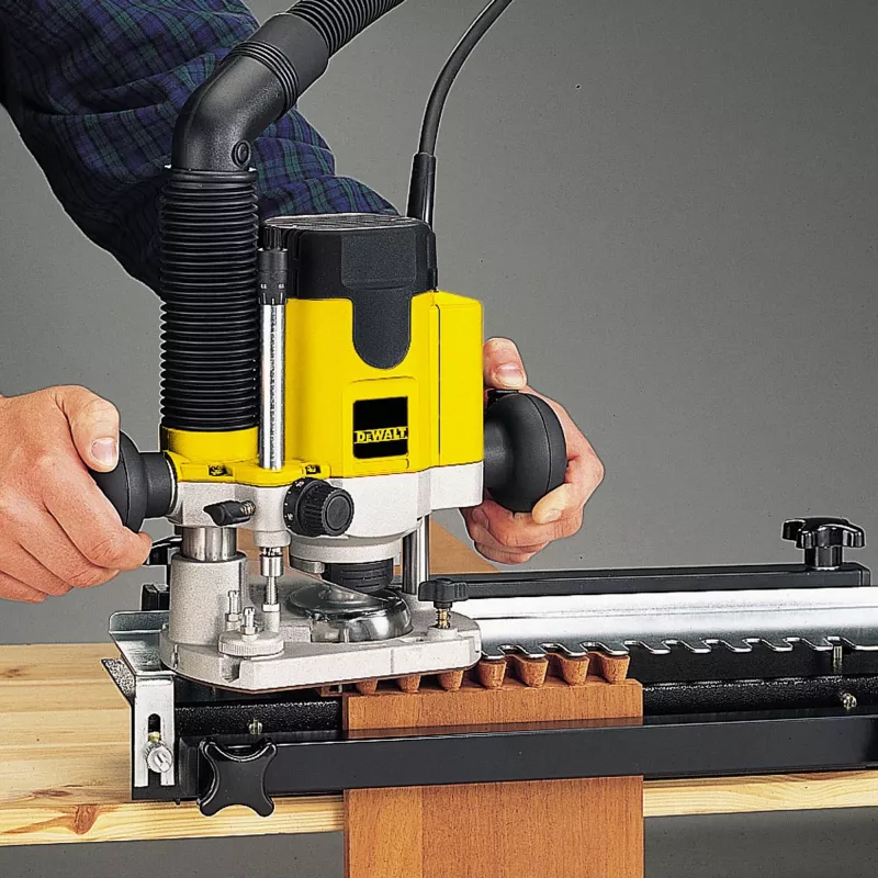 Tappide lõikur DeWALT DW622KT