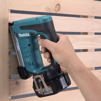 Makita DST221Z naelutus-/klambripüstol, klambripüstol, aku