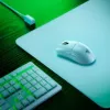 Mänguhiire ja hiiremati komplekt Razer Viper V3 Pro + Gigantus M — valge