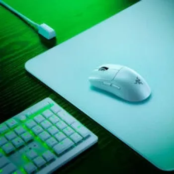 Mänguhiire ja hiiremati komplekt Razer Viper V3 Pro + Gigantus M — valge